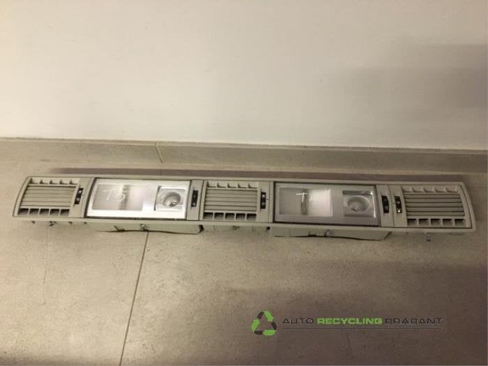 Eclairage intérieur arrière d'un Volkswagen Transporter, -, 3 mois de garantie, Utilisé, -