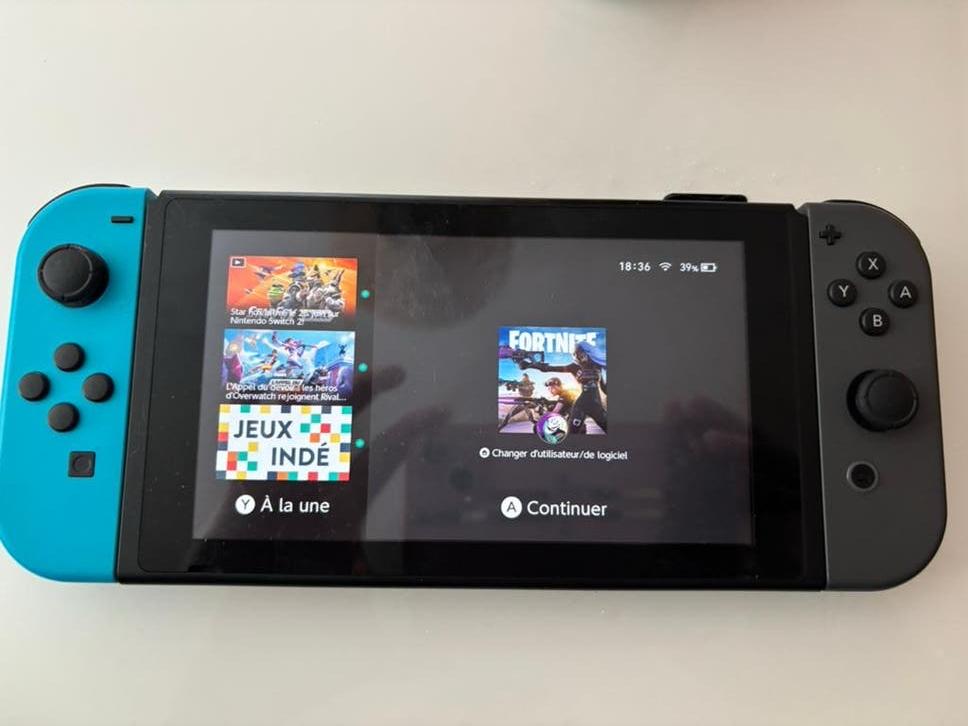 Nintendo switch, Games en Spelcomputers, Spelcomputers | Nintendo Switch, Ophalen of Verzenden, Gebruikt, Met 1 controller, Switch Original