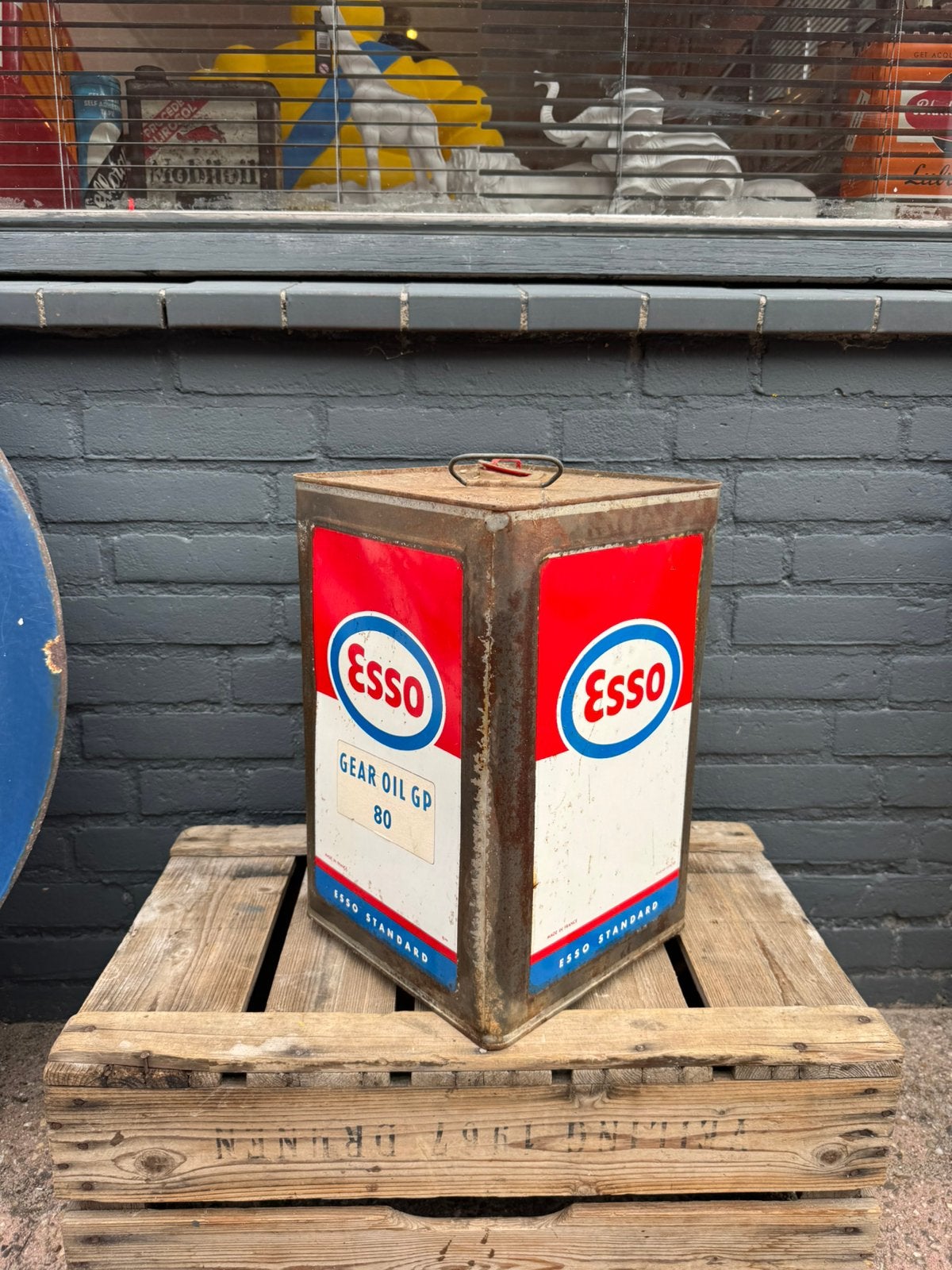 Groot oud Esso olieblik, Gebruikt, ., ., .