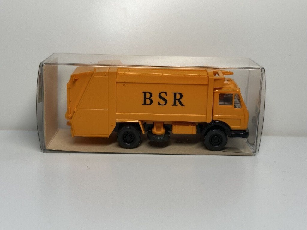 Camion MERCEDES Voierie Benne BSR 1/87 HO WIKING Neuf+Boite, Enlèvement, Neuf, Bus ou Camion, Wiking