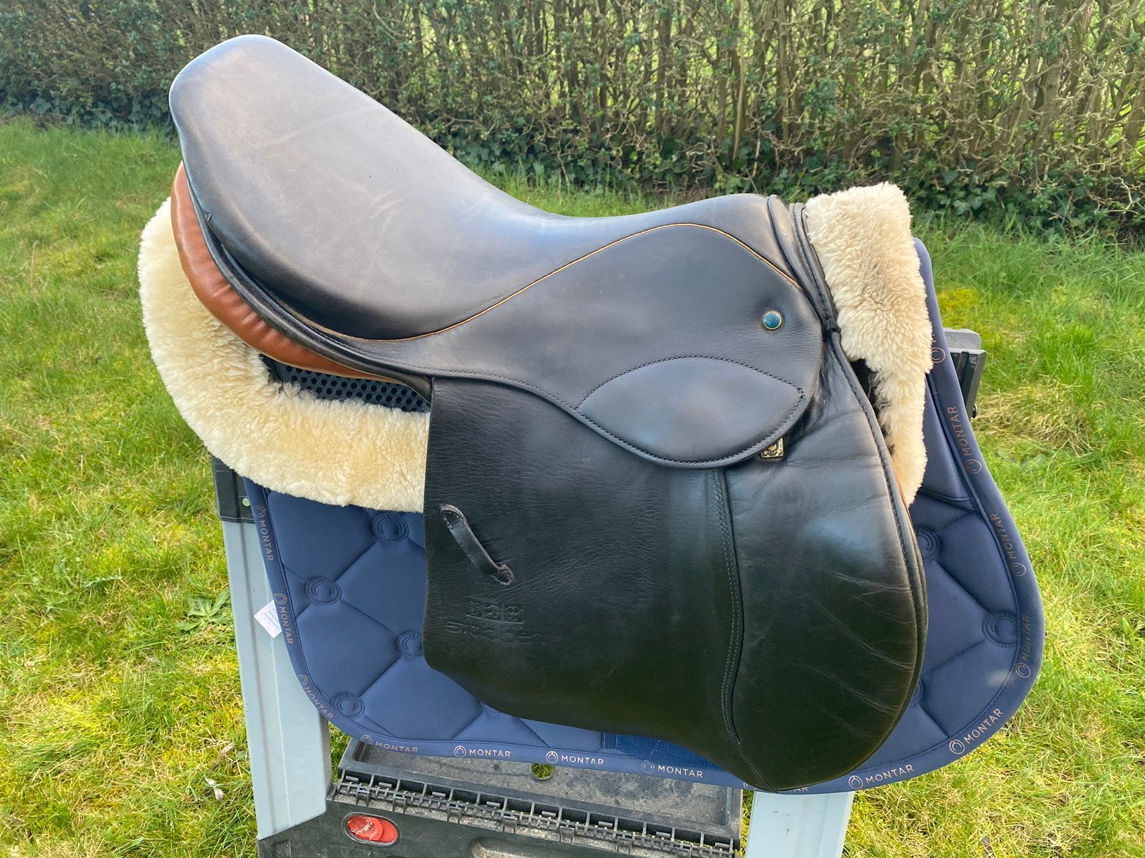 Zadel Stubben springzadel, Dieren en Toebehoren, Ophalen, L (17.5 inch), Gebruikt, Stubben