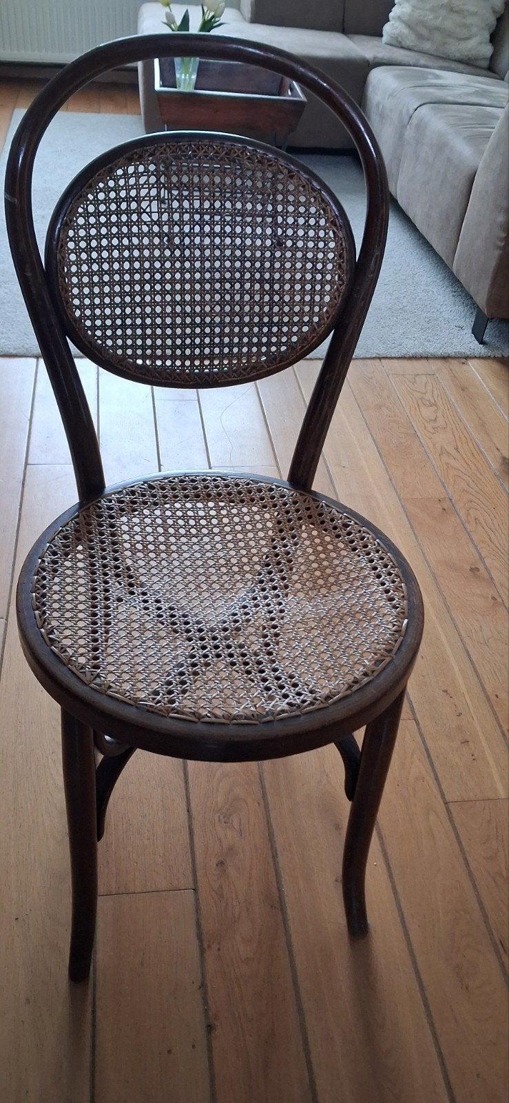 Vintage Thonet-stijl caféstoel met rotan zitting, Antiquités & Art, Curiosités & Brocante, Enlèvement