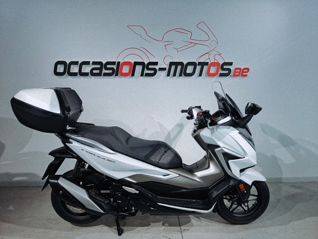 Honda Forza 350 ABS - 11/2021 - 2768km! - Garantie 1an, Motos, Motos | Honda, Scooter, Entreprise, Occasion, 12 à 35 kW