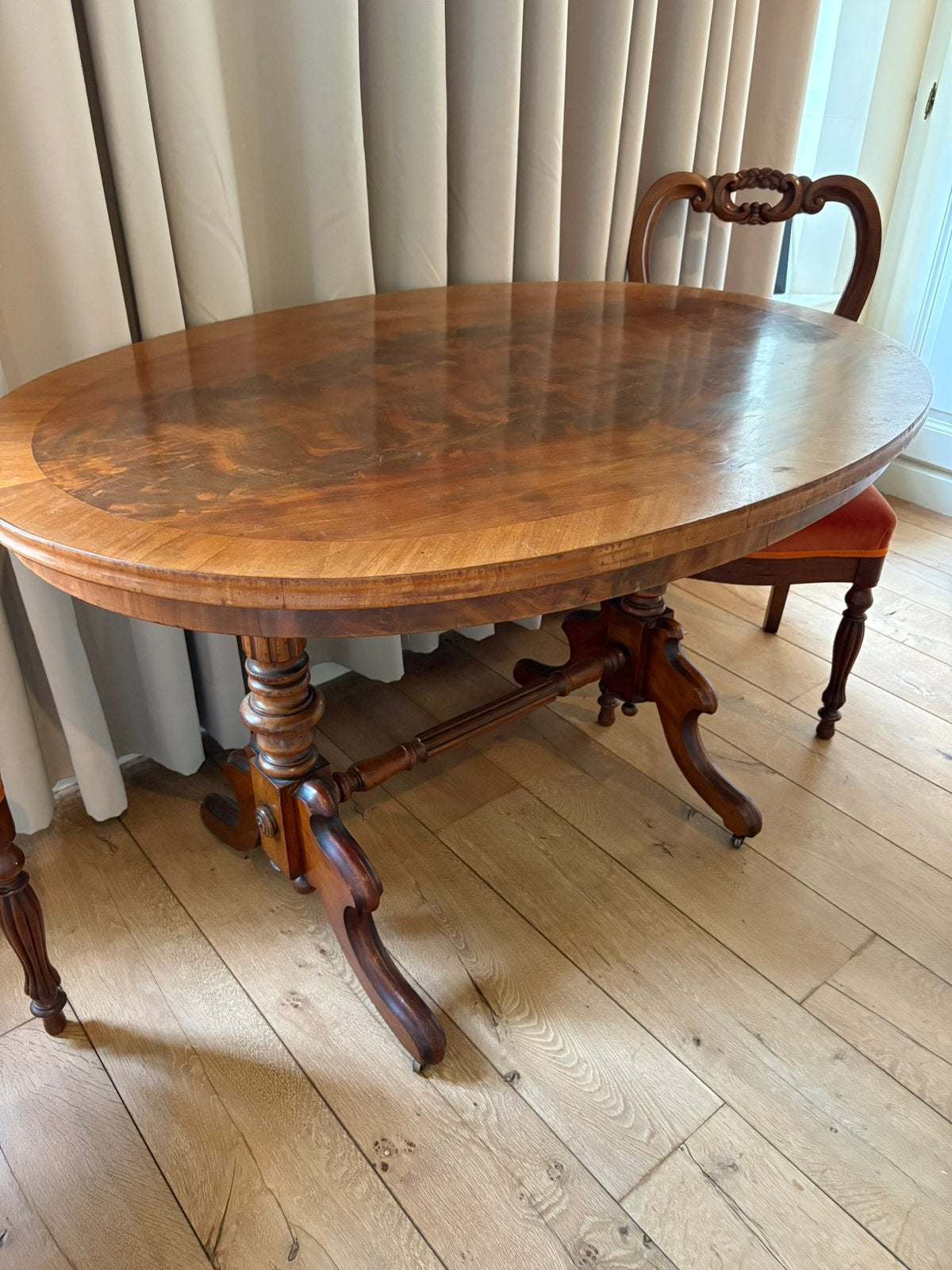 Louis Philippe tafel, Antiek en Kunst, Ophalen