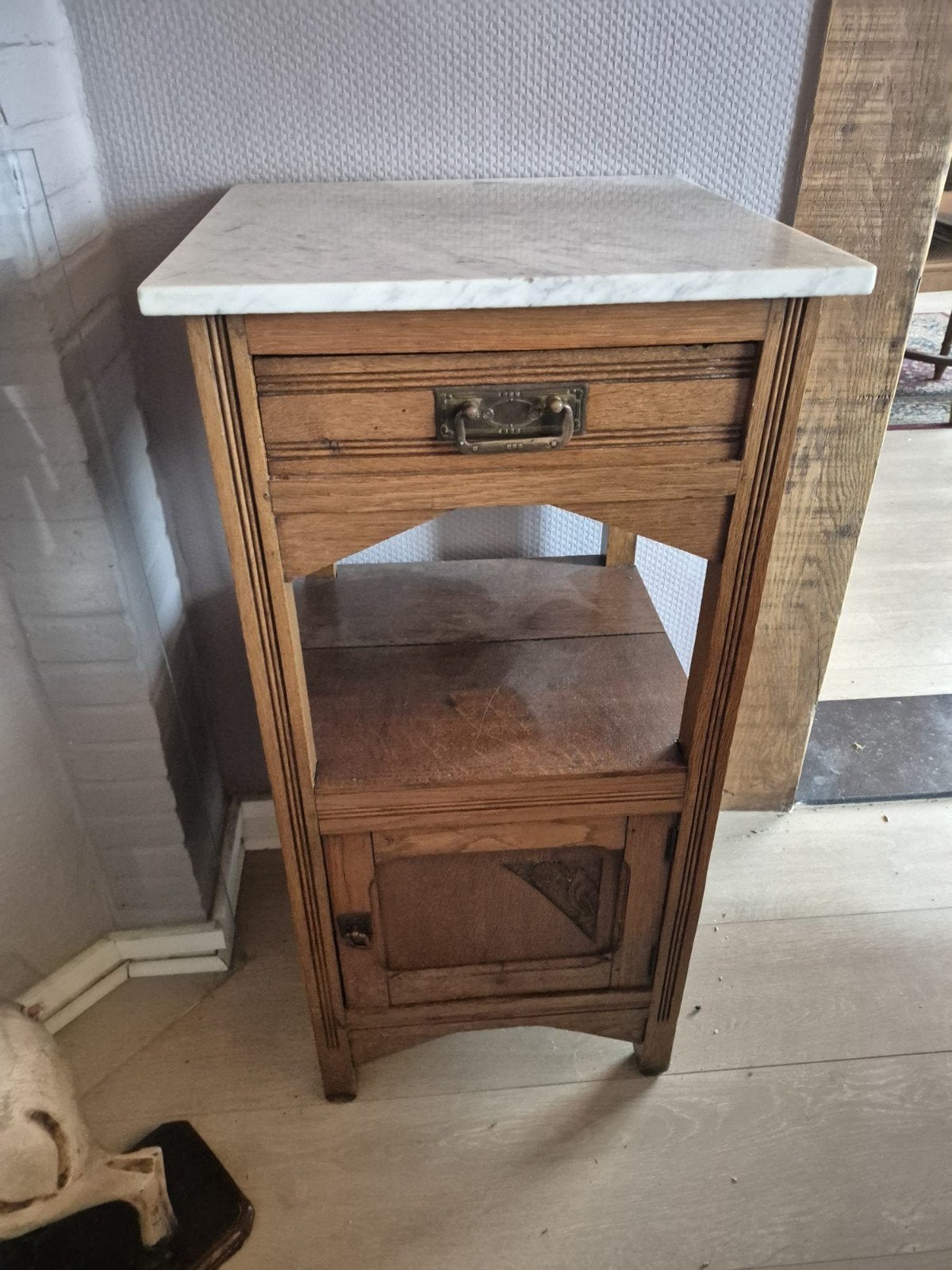 2 Tables de chevet ancienne en chêne style Art Déco, Enlèvement