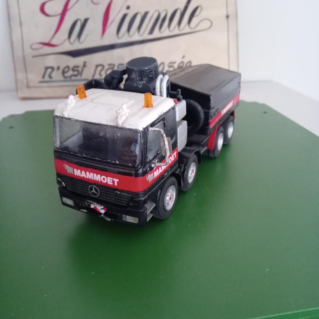MERCEDES ACTROS -MAMMOET-1/50 -CONRAD, Hobby en Vrije tijd, Verzenden