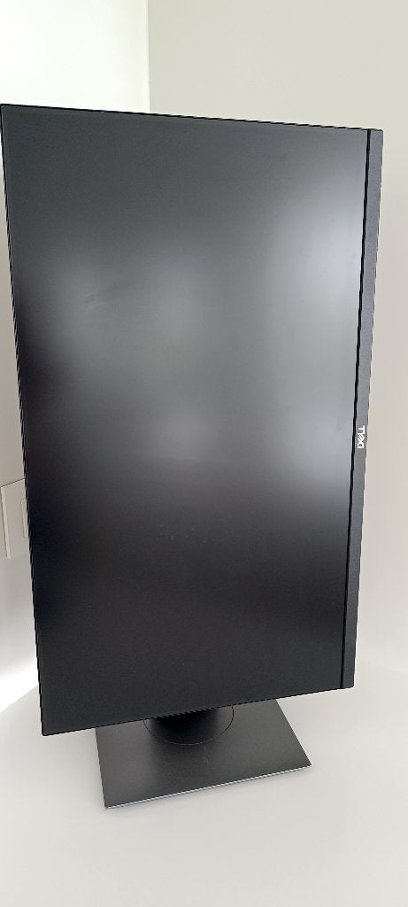 Dell 24 inch kantelbare monitor & usb hub (nieuwstaat), Computers en Software, Ophalen, Zo goed als nieuw, DisplayPort, Draaibaar