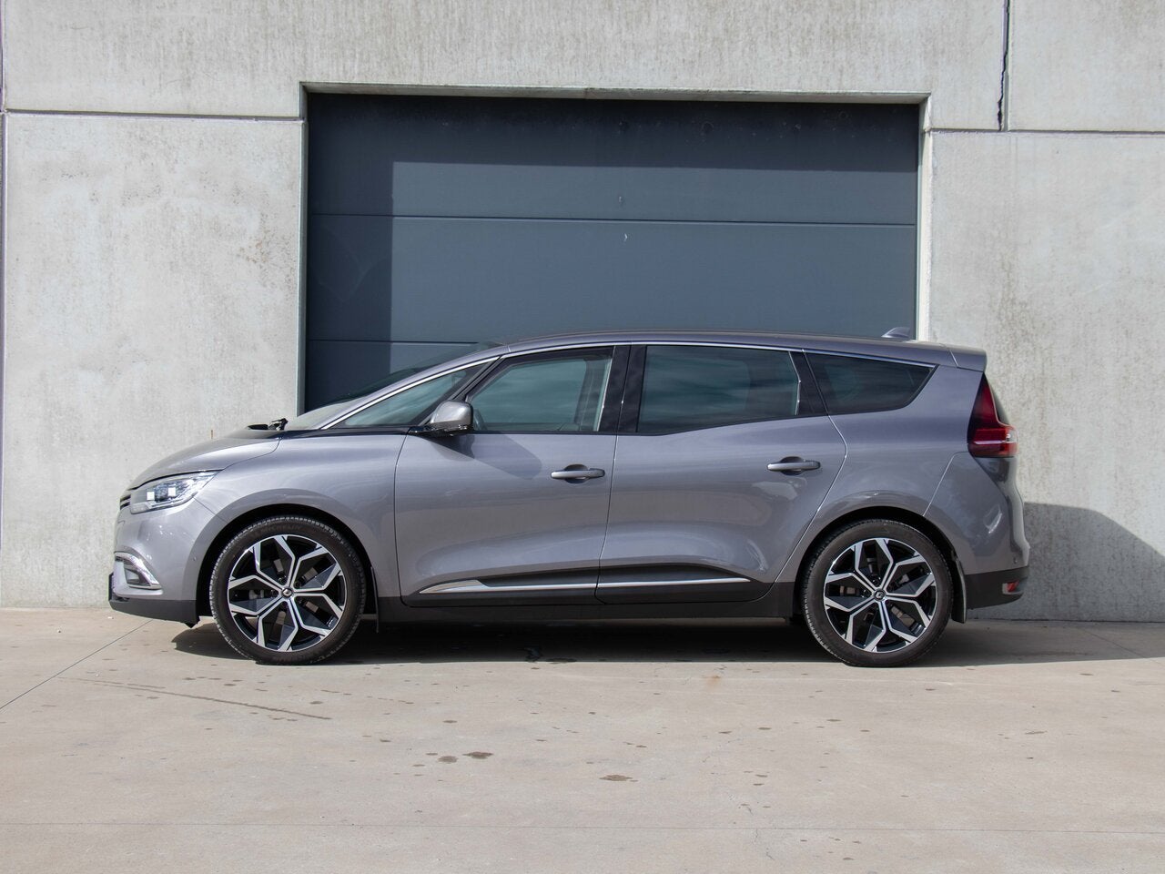 Renault Grand Scenic 1.3 TCe 158PK 7 ZIT AUTOMAAT|NAVI|KEYL, 4 cilinders, 0 kg, Bedrijf, SUV of Terreinwagen