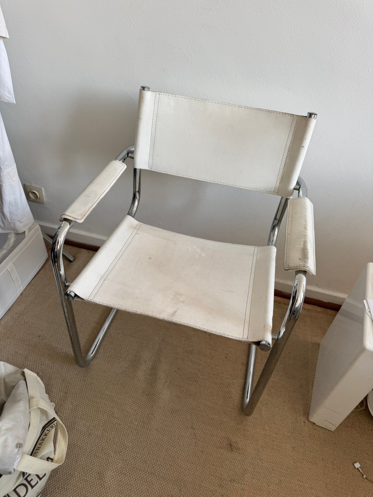 Witte vintage stoel, Ophalen, Zo goed als nieuw