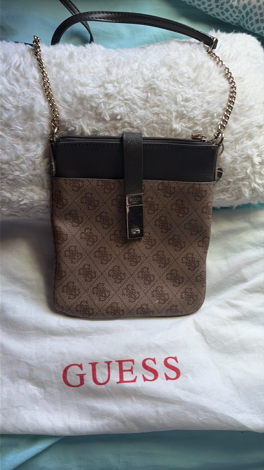 Guess schoudertasje, Bijoux, Sacs & Beauté, Enlèvement, Comme neuf, Sac à bandoulière