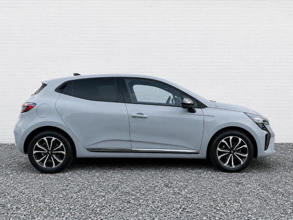 Renault Clio 1.0 TCe * AUTOMAAT * 360 CAMERA * 4718km!  *, Autos, Renault, Argent ou Gris, Achat, Euro 6, Entreprise