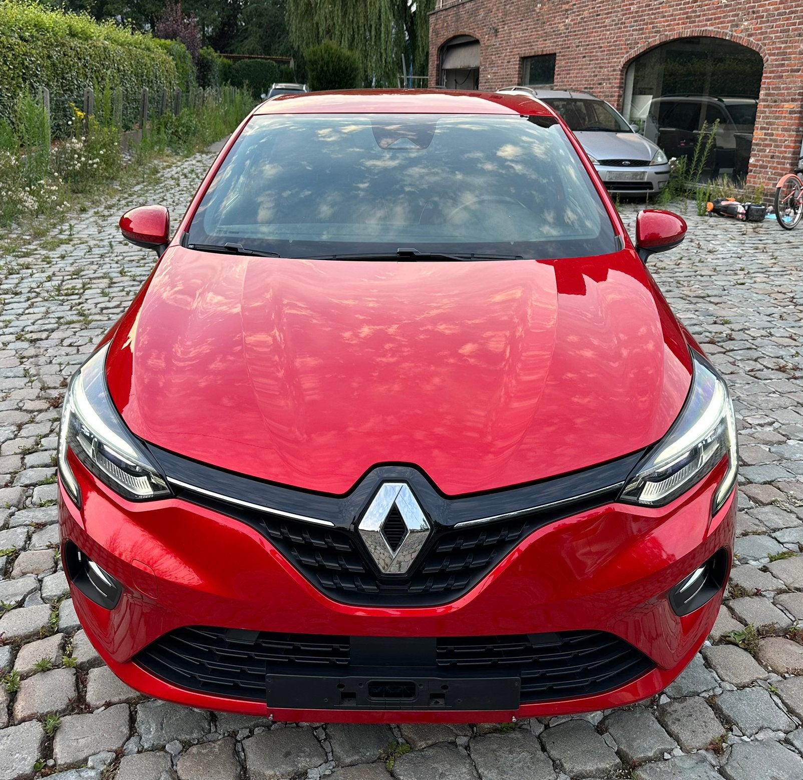 Renault Clio intens/benzine/5deurs/gekeurd/veel optie’s, Autos, Rouge, Achat, Euro 6, Boîte manuelle