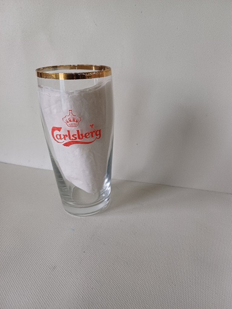 Een oud bierglas van Carlsberg, boerke, voor € 1,00., Ophalen of Verzenden, Zo goed als nieuw, Glas of Glazen, Overige merken