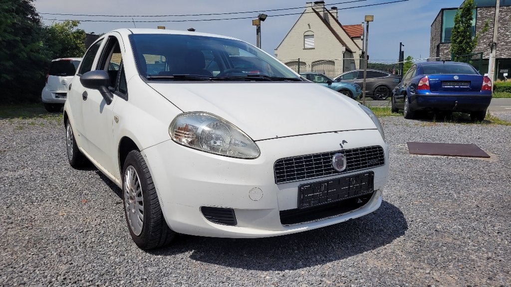 fiat punto 1.3jtd wordt GEKEURD TREKHAAK 2007, Auto's, Voorwielaandrijving, Stof, 4 cilinders, https://public.car-pass.be/vhr/c2812db0-192b-49c5-965a-c8fb4485c36d