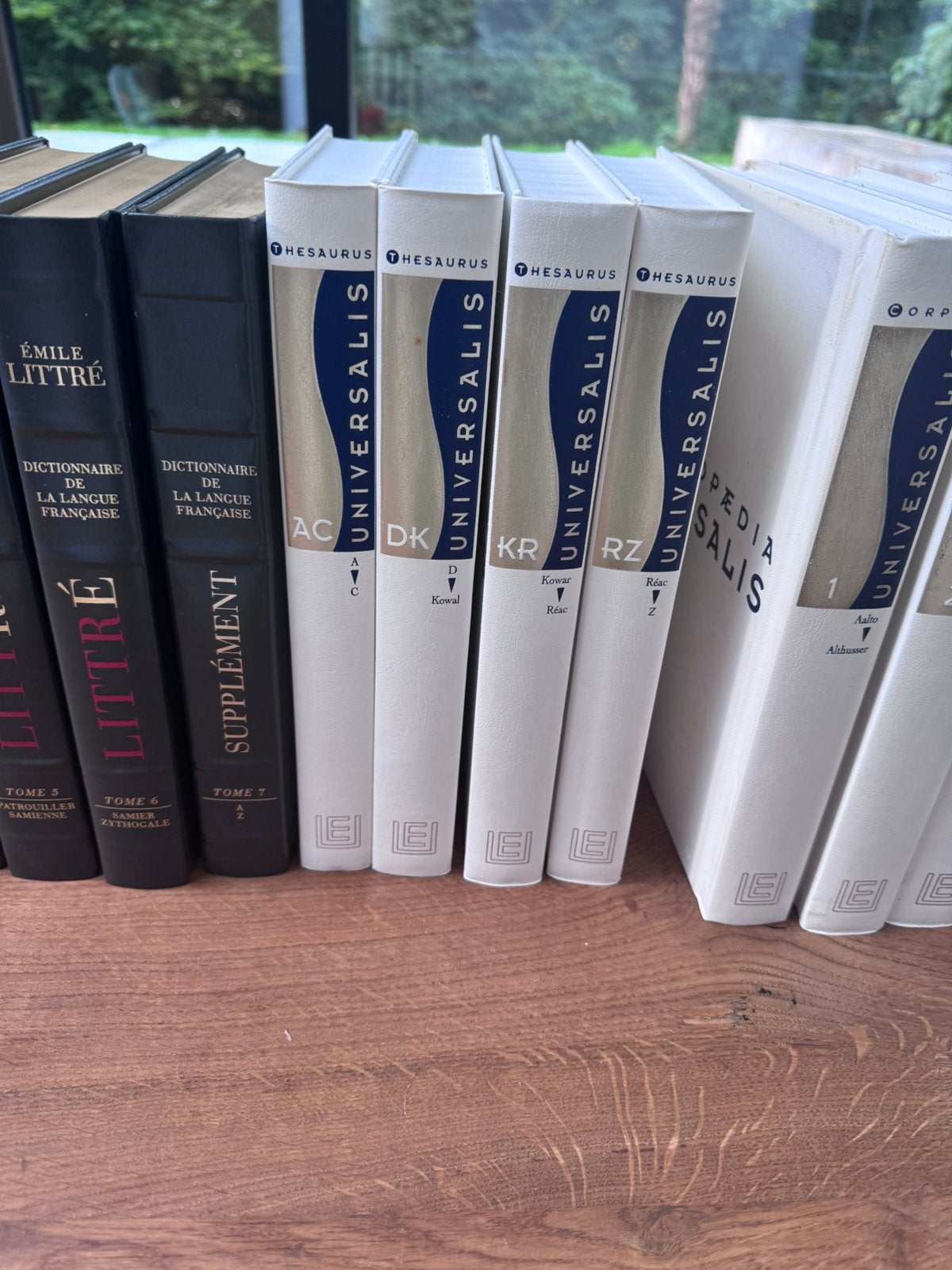Encyclopaedia Universalis, Boeken, Ophalen, Zo goed als nieuw
