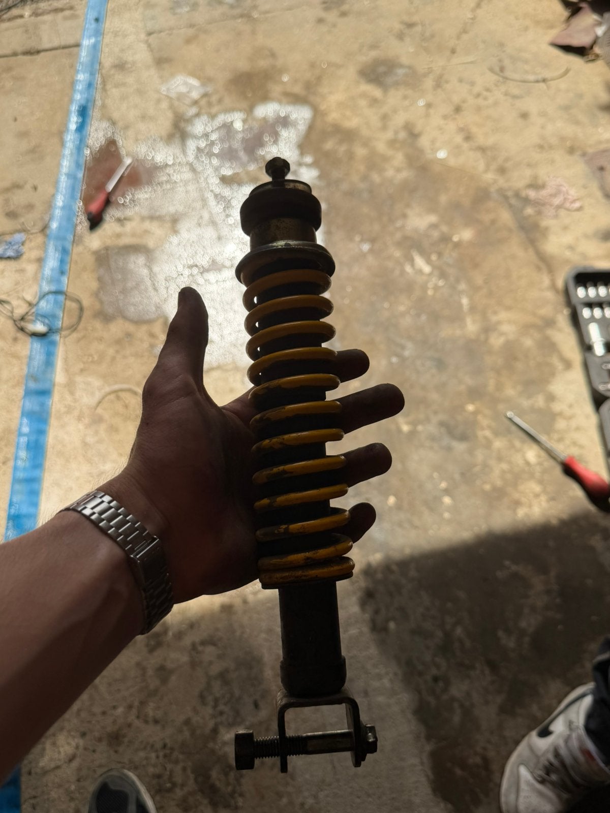 Achterveer zip, Motoren, Ophalen