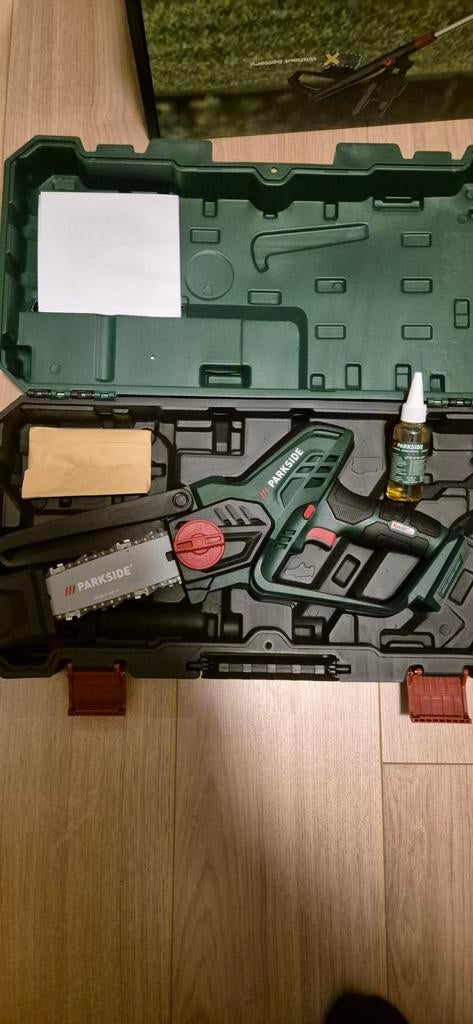 Mini tronçonneuse parskide 20v avec batterie et chargeur, Enlèvement ou Envoi, Batterie