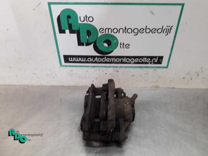 Remklauw (Tang) links-voor van een Peugeot 206 (206 98-), Gebruikt, -, -, Ophalen of Verzenden
