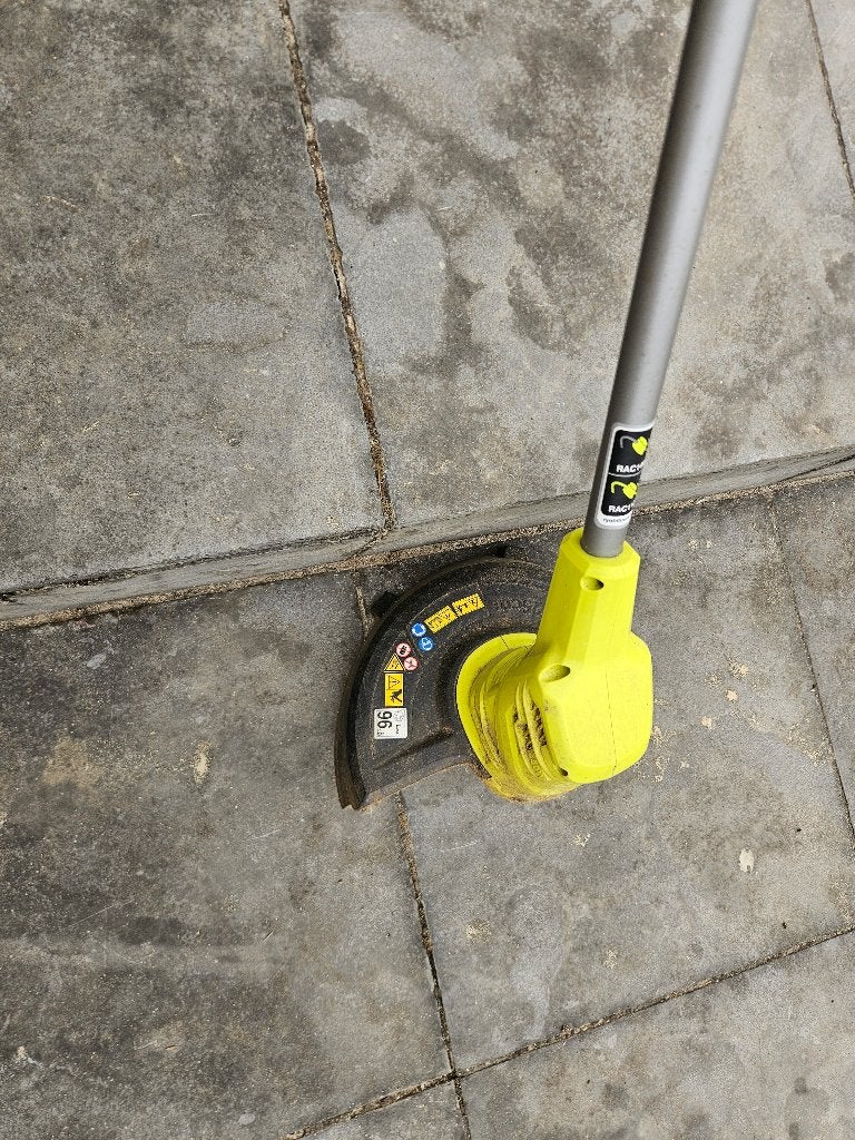 Ryobi kantenmaaier met snoer, Tuin en Terras, Ophalen of Verzenden, Gebruikt, 10 tot 30 cm, Elektrisch