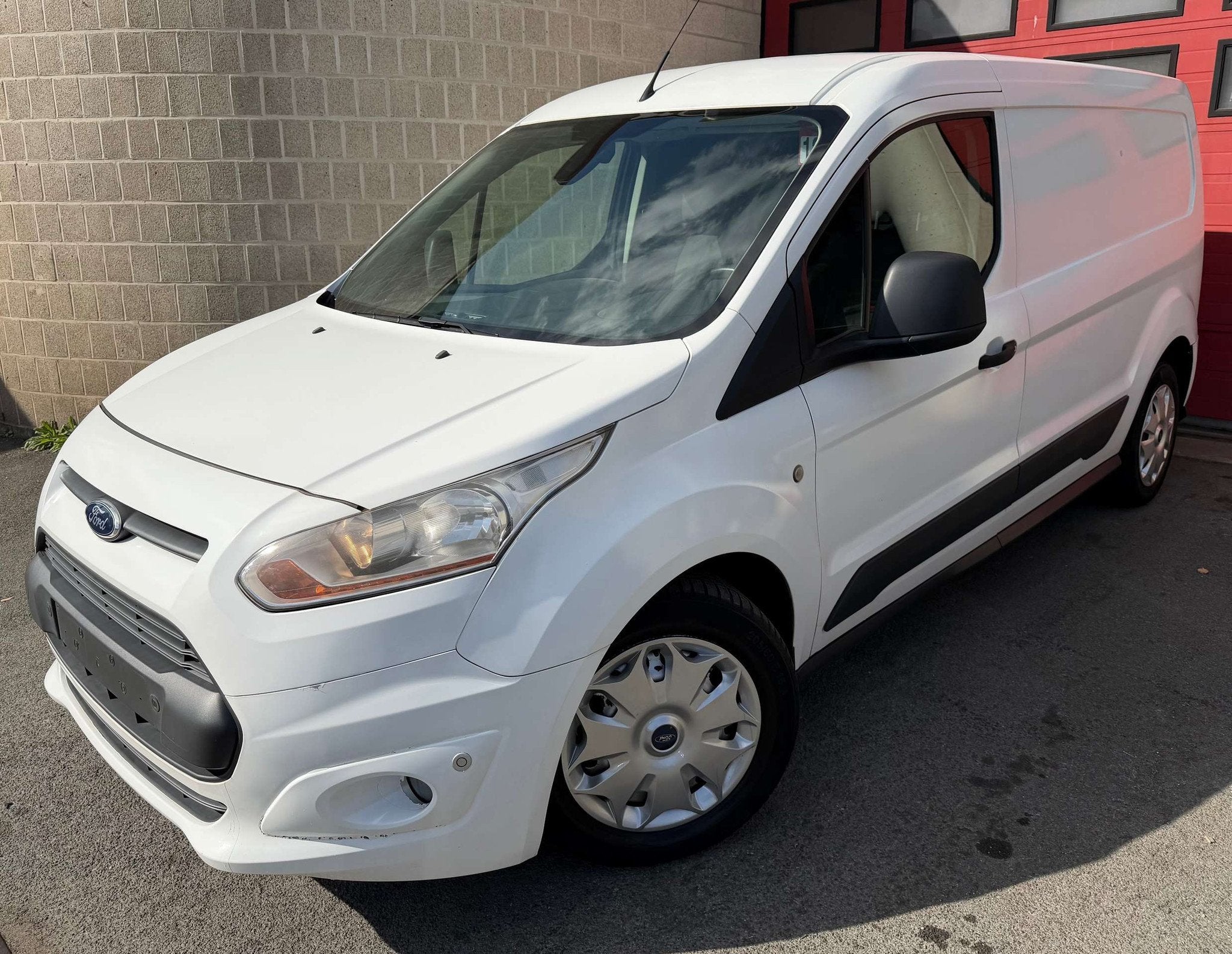 Ford Transit Connect 1.6 TDCi Ambiente + CLIM + CAR-PASS, Euro 5, Gebruikt, Zwart, 4 cilinders