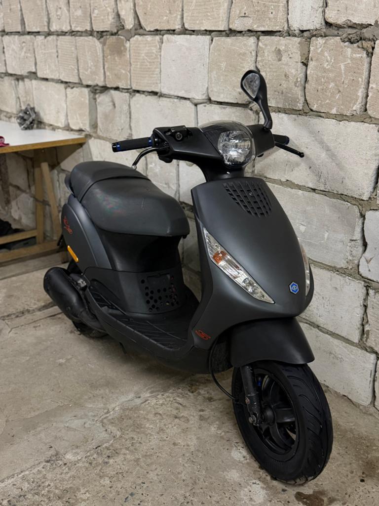 Piaggio zip 2t 172cc a klasse, Ophalen of Verzenden, Zo goed als nieuw, Benzine, Zip