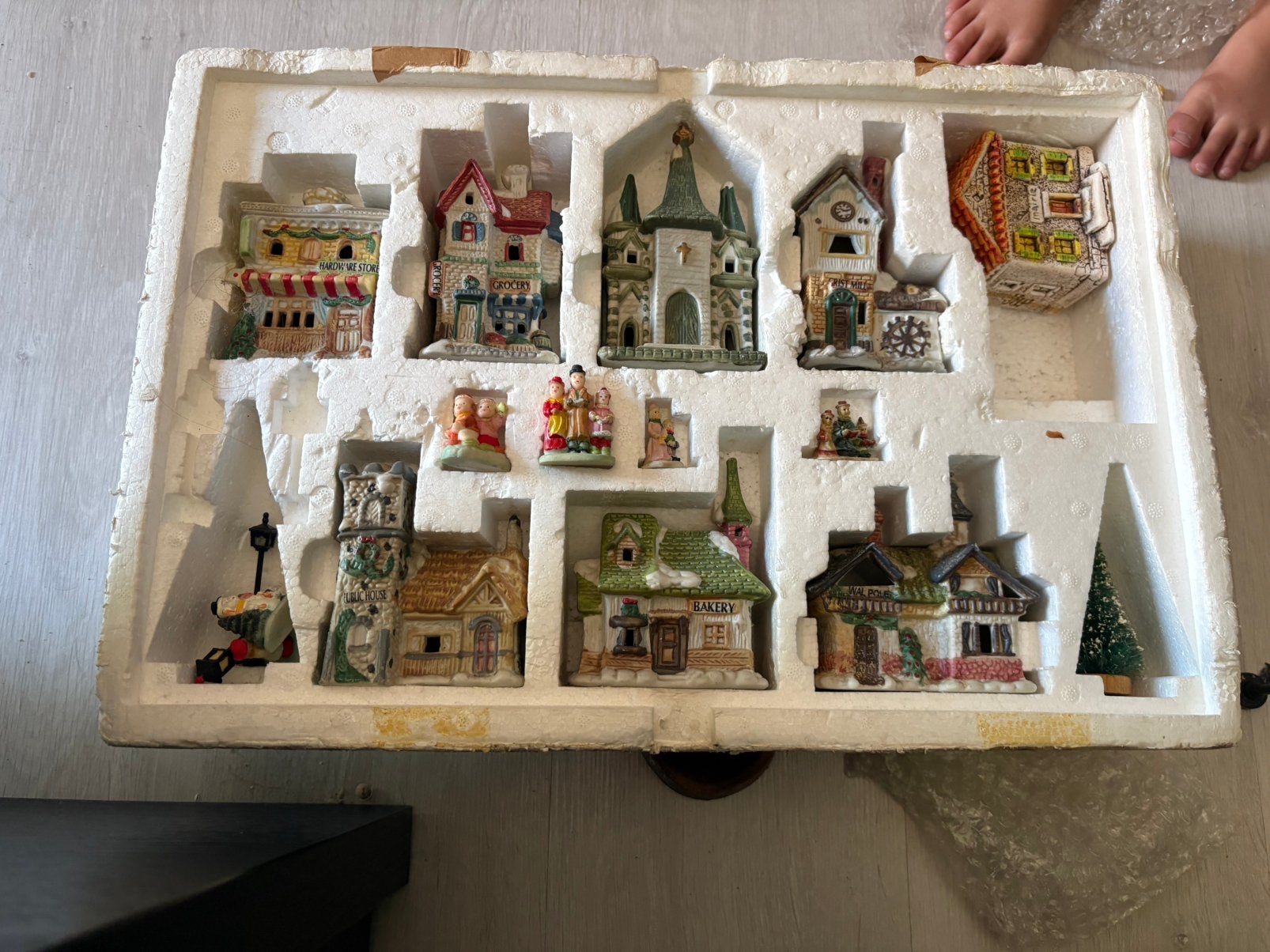 Villge de noel, Enlèvement ou Envoi, Comme neuf, Personnage ou Figurines