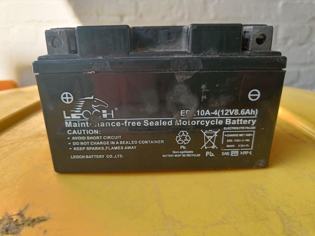 Batterie Kawasaki ZX-10R après 2011, Enlèvement