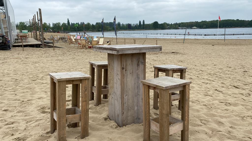 Steiger houten meubels te huur, Ophalen of Verzenden