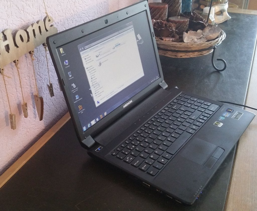 Medion Core-i7, 15'6 mat, HDD, Enlèvement, Inconnu, 15 pouces