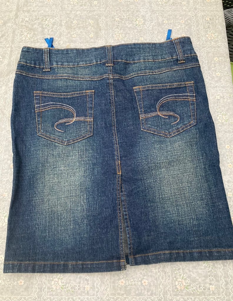 Jeans rok (nieuw), Kleding | Dames, Rokken, Blauw, Maat 42/44 (L), Nieuw, Ophalen of Verzenden