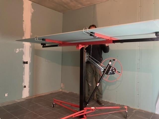 Platenlift TE HUUR, Ophalen, Gebruikt, Bouwlift