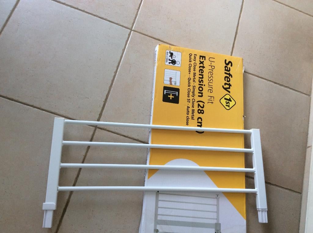 Safety 1st 28cm Verlengstuk Easy Close, Kinderen en Baby's, Traphekjes, Ophalen, Zo goed als nieuw, Metaal of IJzer, Klemhekje