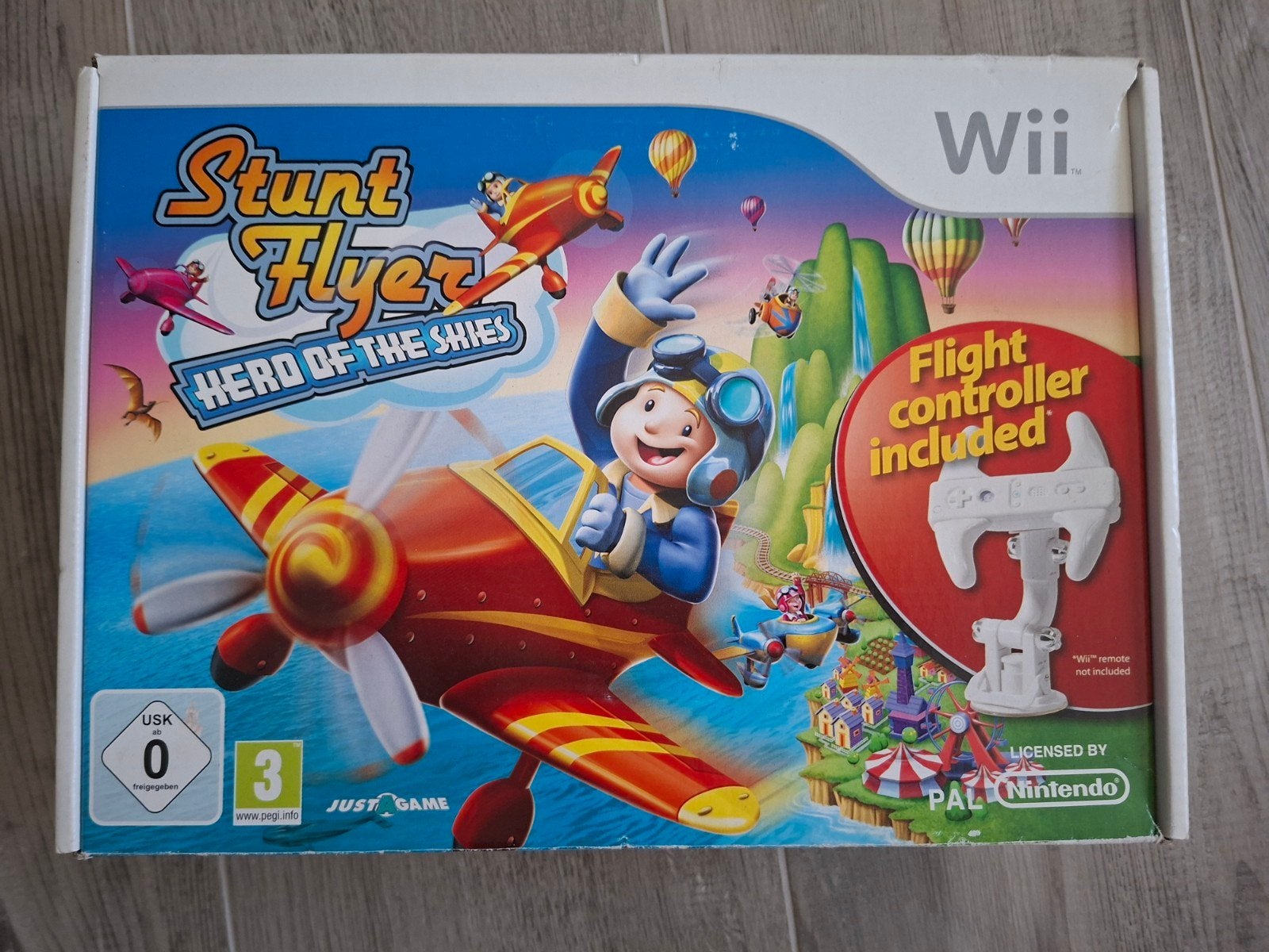 Stunt Flyer: Hero of the Sky + Flight Controller, Wii, Games en Spelcomputers, Games | Nintendo Wii, Ophalen, Simulatie, Vanaf 3 jaar