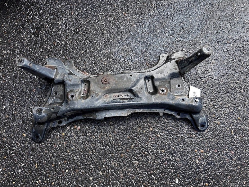 BERCEAU MOTEUR Toyota Yaris II (P9) (01-2005/12-2014), Kundenbetreuung@toyota.de, Toyota, Utilisé, Toyota-Allee 2
50858  Köln, DE