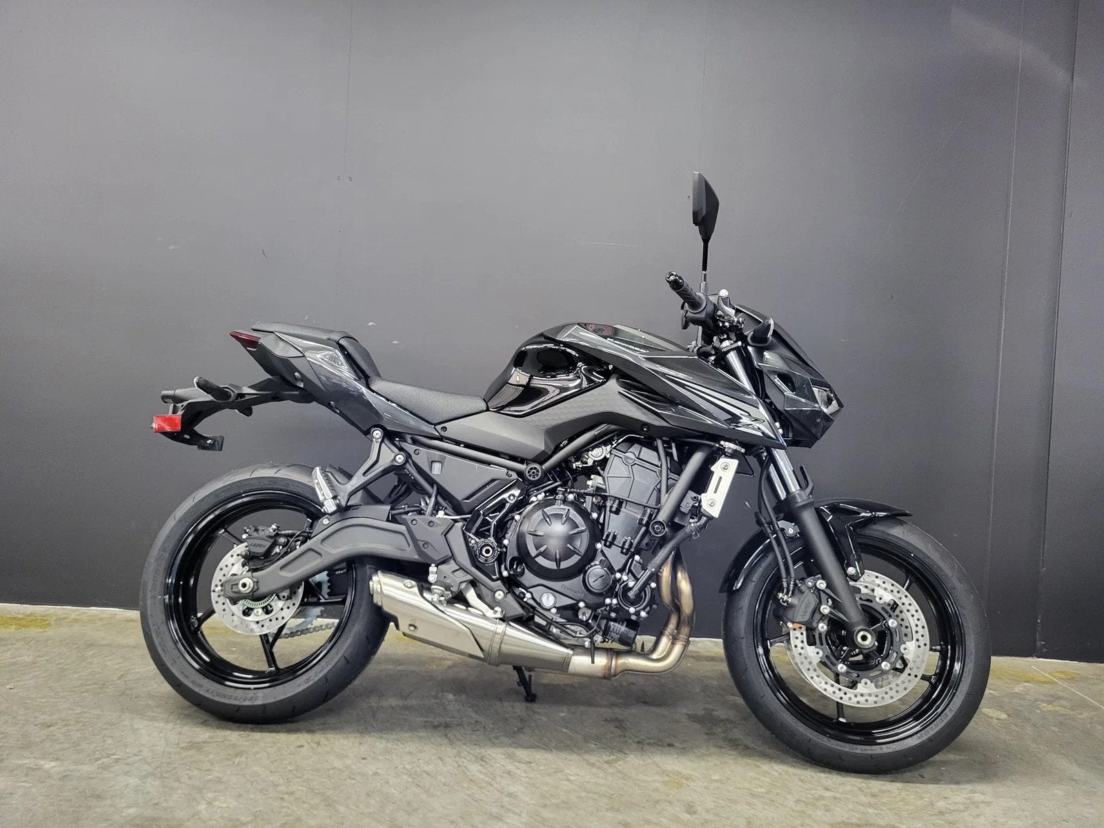 Kawasaki Z 650 S heerlijke motorfiets in nieuwstaat, Entreprise, Occasion, Plus de 35 kW, 650 cm³