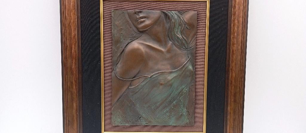 Statue en bronze en relief de BILL MACK, Enlèvement ou Envoi, Bronze