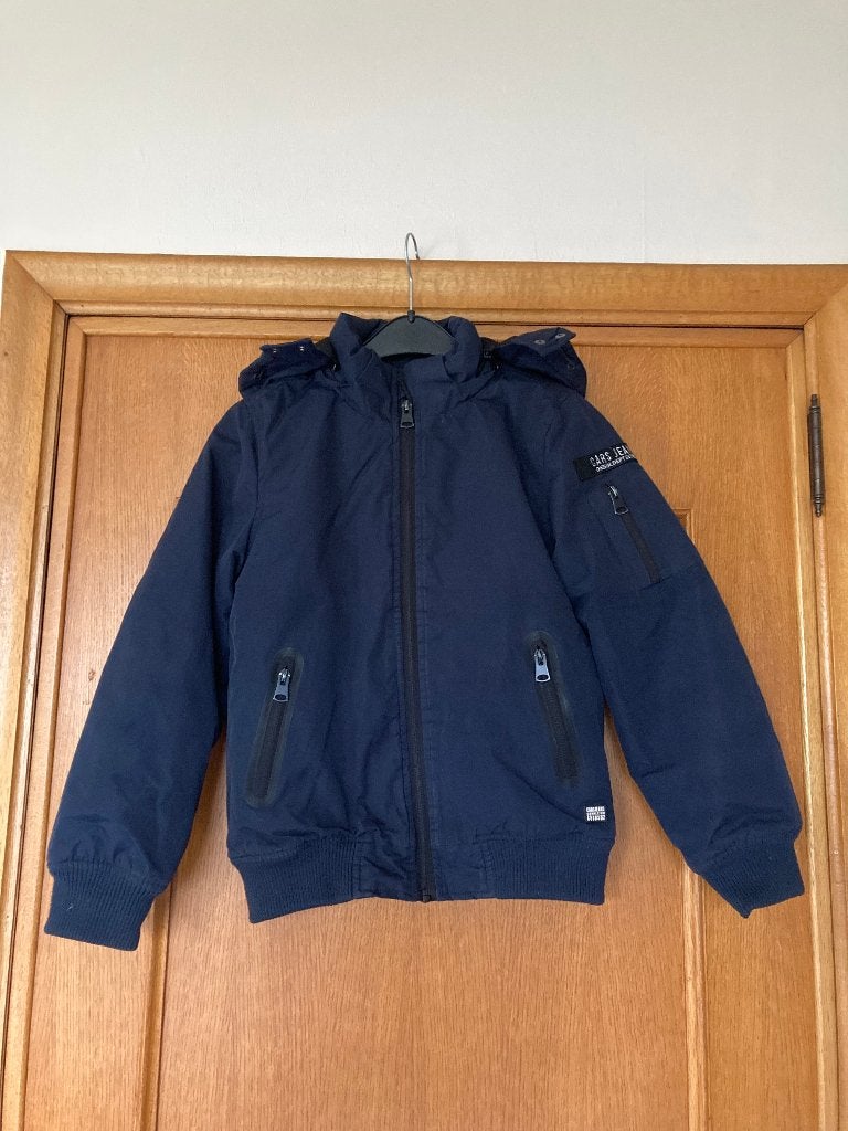 Donkerblauwe wintervest met rits, afn. muts, Cars Jeans, 140, Ophalen of Verzenden, Zo goed als nieuw, Jas, Jongen