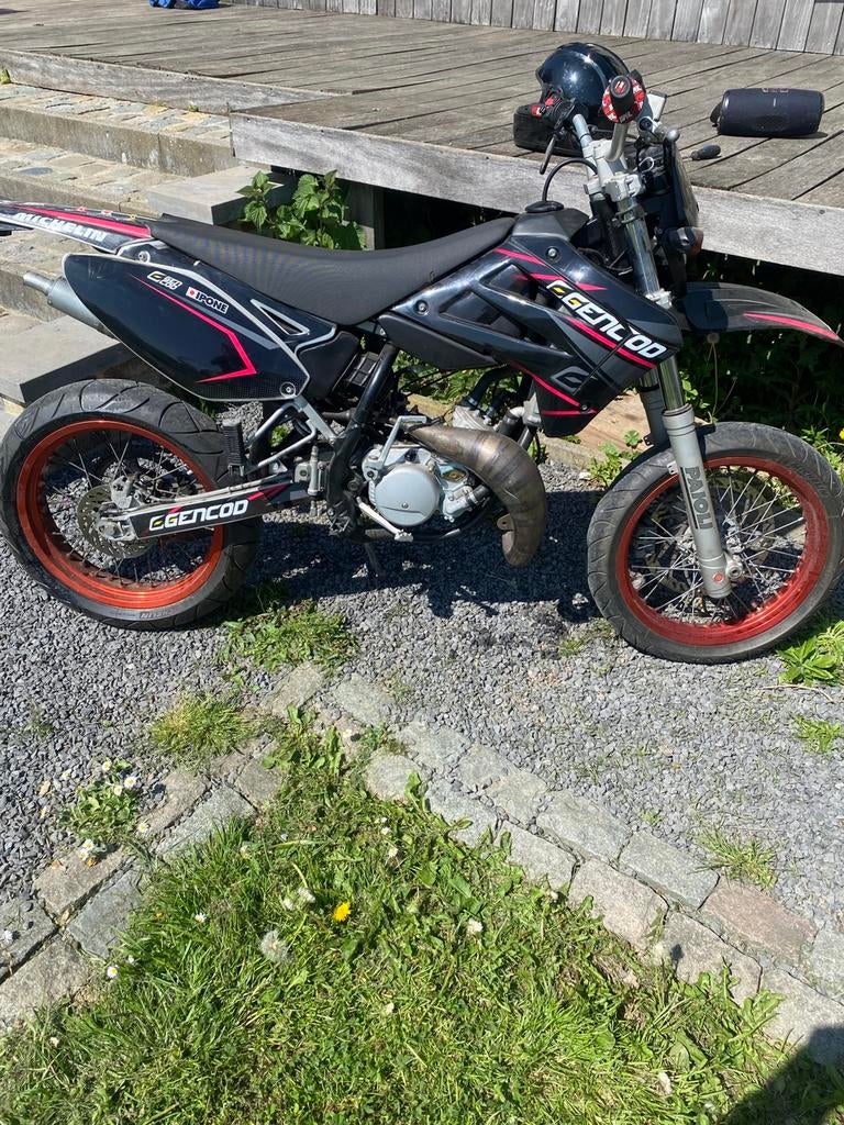 Sherco SM50, Fietsen en Brommers, Brommers | Derbi, Ophalen, Zo goed als nieuw