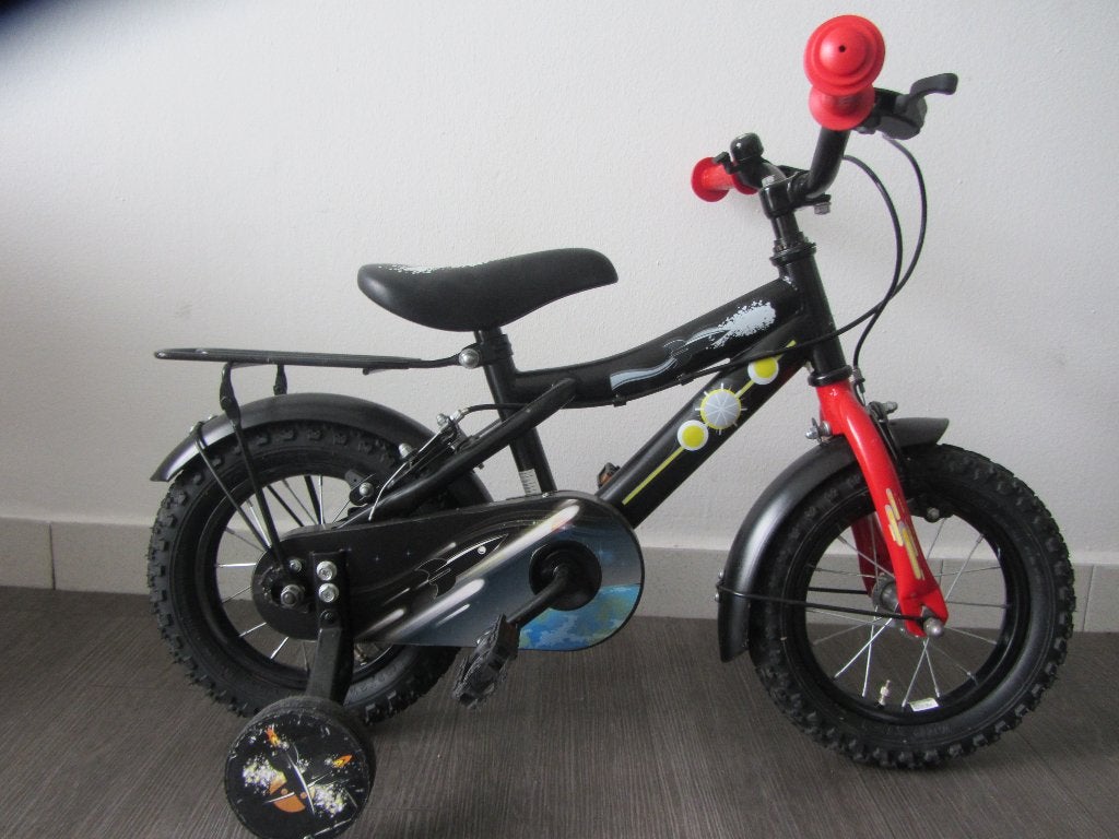 Zeer Mooie eerste fietsje jo 3-5j met zijwieltjes, Fietsen en Brommers, Fietsen | Kinderfietsjes, Zijwieltjes, Ophalen
