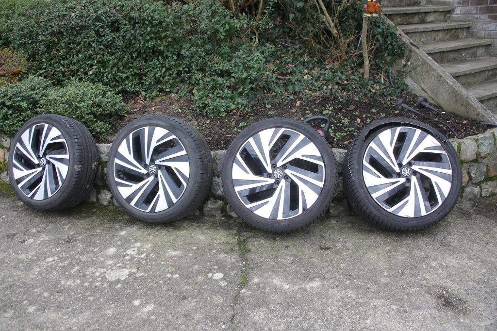 jantes 21'' + pneus, Autos : Pièces & Accessoires, Pneus & Jantes, 4 Saisons, Véhicule de tourisme, 21 pouces, Pneu(s)