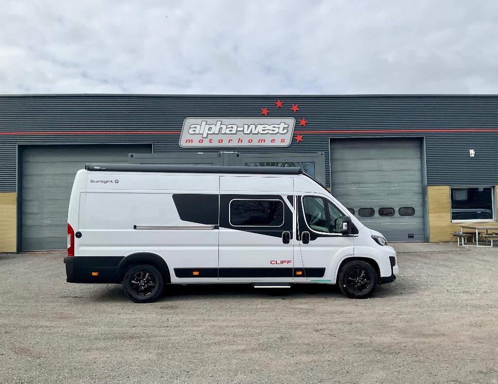 NEW Sunlight Cliff ‼️640 X ‼️2026‼️"LENGTEBEDDEN"‼️, Automaat, Buscamper of Camperbus, Sunlight, Ringverwarming