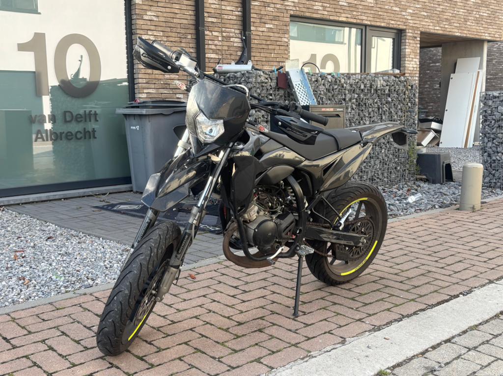 Sherco SM-R 50, Fietsen en Brommers, Brommers | Overige merken, Gebruikt, Klasse B (45 km/u), Ophalen