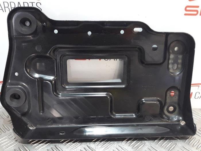 Boîtier de batterie d'un Mercedes A-Klasse, Autos : Pièces & Accessoires, 3 mois de garantie, Utilisé, -, -