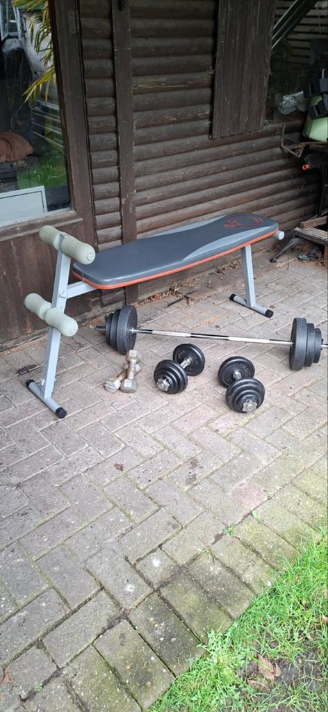 Fitnessbank + gewichten, Sport en Fitness, Fitnessmaterialen, Ophalen, Gebruikt, Fitnessbank