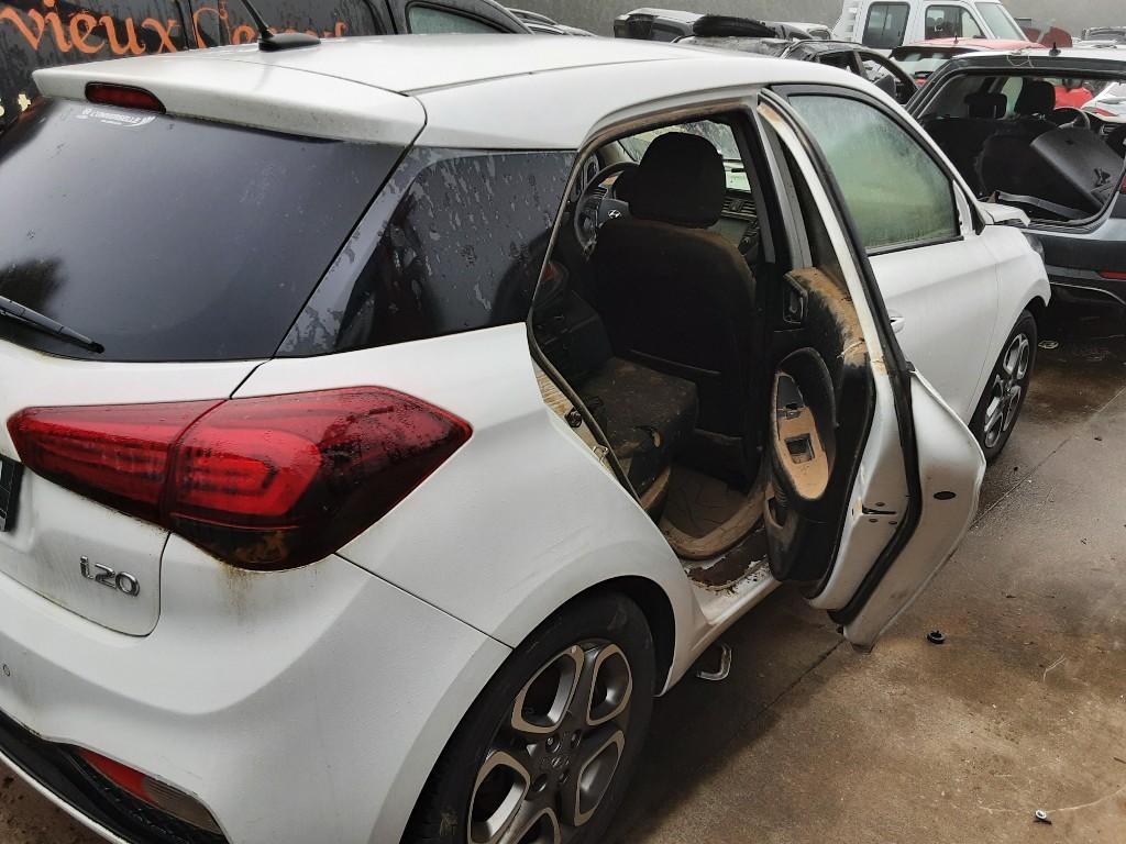 AILE ARRIÈRE DROIT Hyundai i20 (GBB) (01-2014/08-2020), Garde-boue, Mevr. I. Hauben, Utilisé, Hyundai