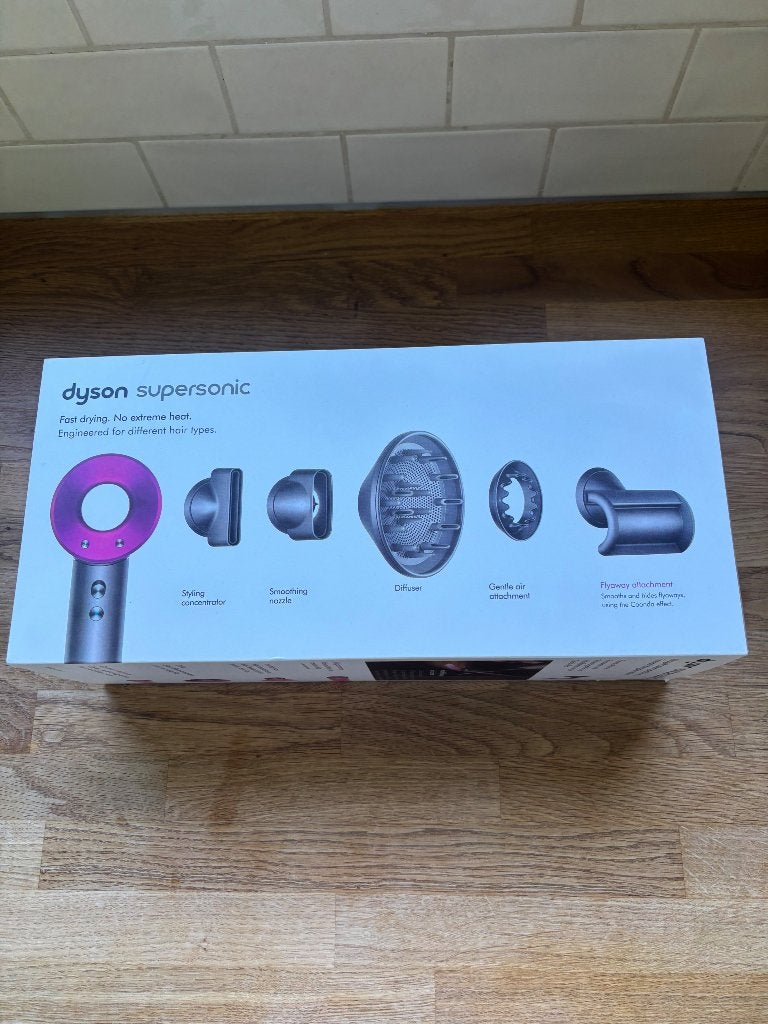 Dyson supersonic haardroger, Handtassen en Accessoires, Uiterlijk | Haarverzorging, Ophalen of Verzenden, Zo goed als nieuw, Haardroger