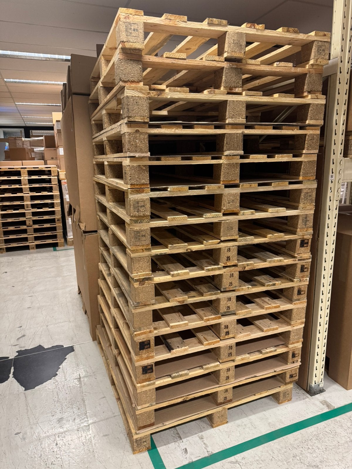 A donner pallettes, Ophalen, Zo goed als nieuw, Pallet