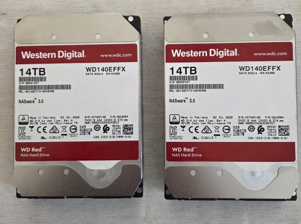 Western Digital SATA HDD,... hoge capaciteit, Computers en Software, Ophalen of Verzenden, Gebruikt, SATA, HDD