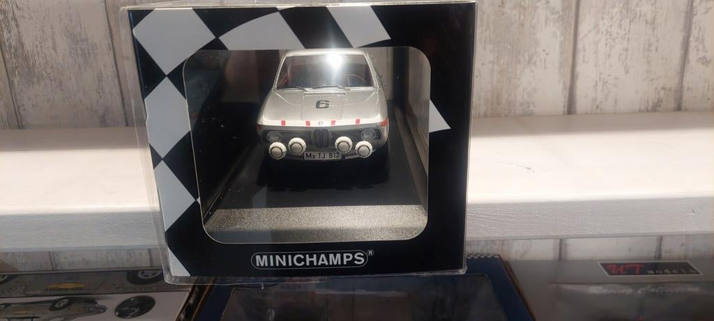 Bmw 1800 tisa #6, Enlèvement ou Envoi, MiniChamps