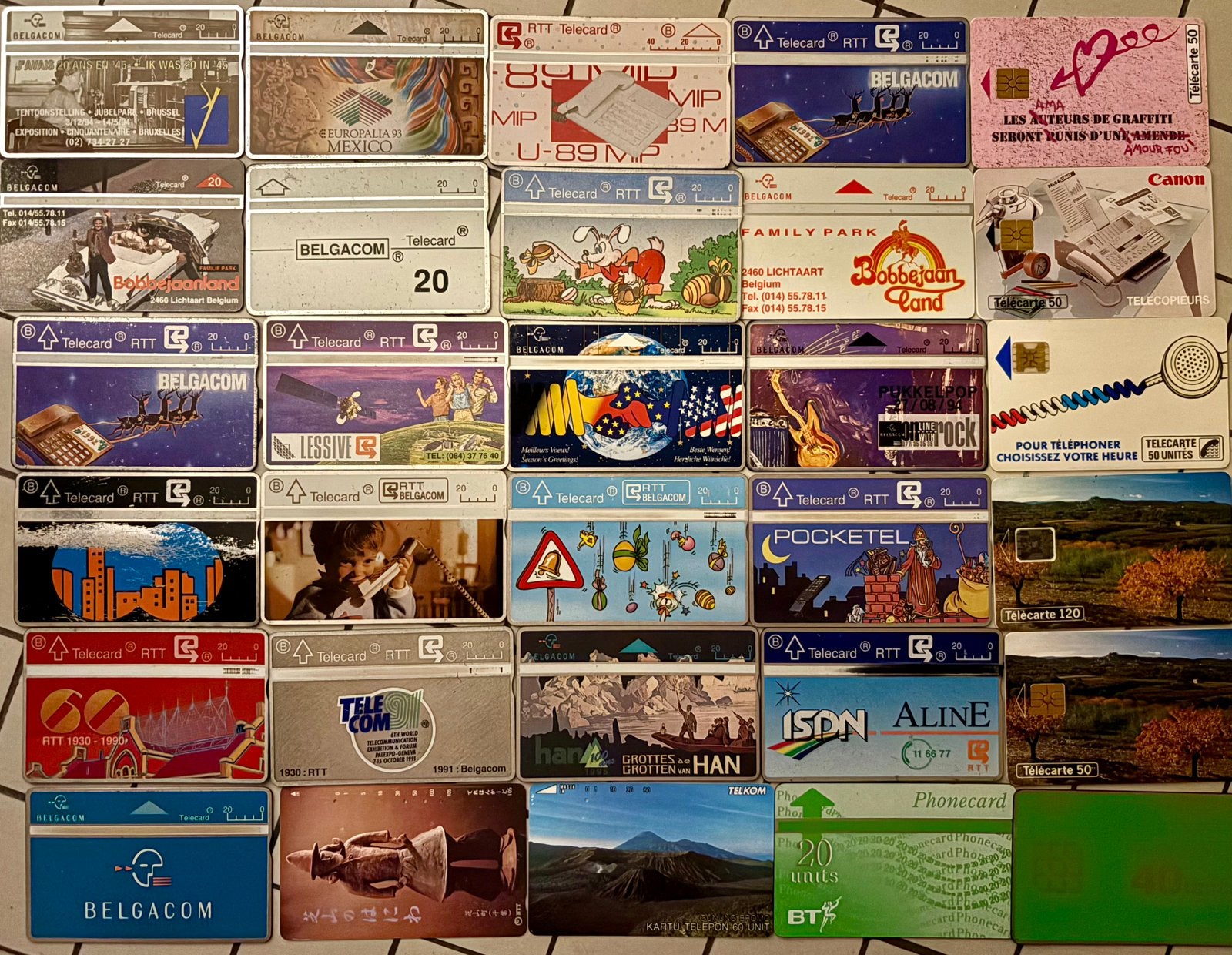 Lot de 30 cartes de téléphone differentes, Collections, Enlèvement ou Envoi